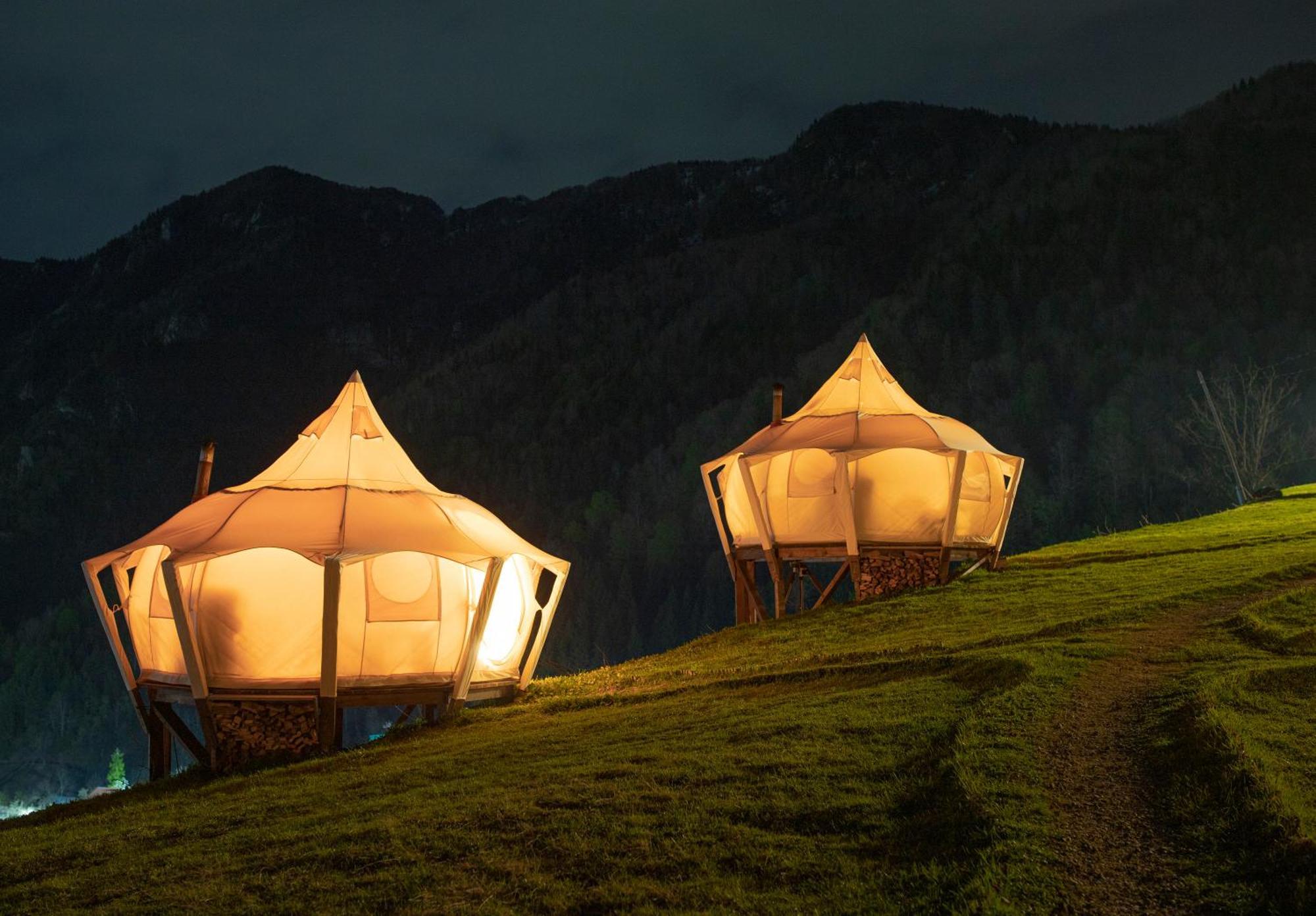 Glamping Tago *